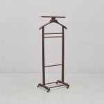 1253 3063 VALET STAND